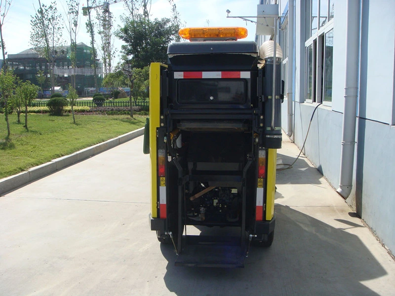 Brand New Diesel Fuel Vacuum Road Sweeper for Parking Lot with Ce (5021TSL)